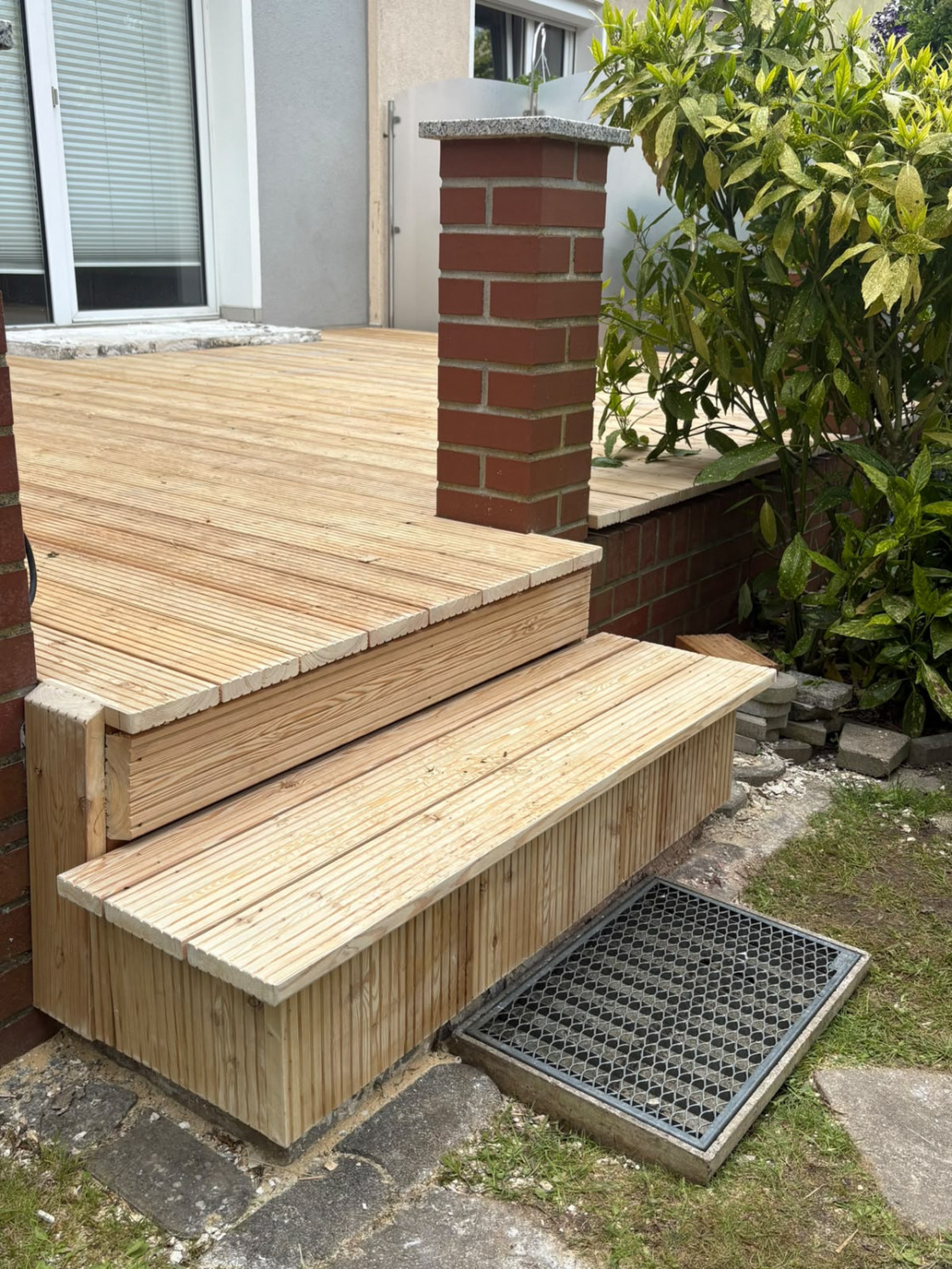 Holzterrasse Lrche Gartenbau Projekt